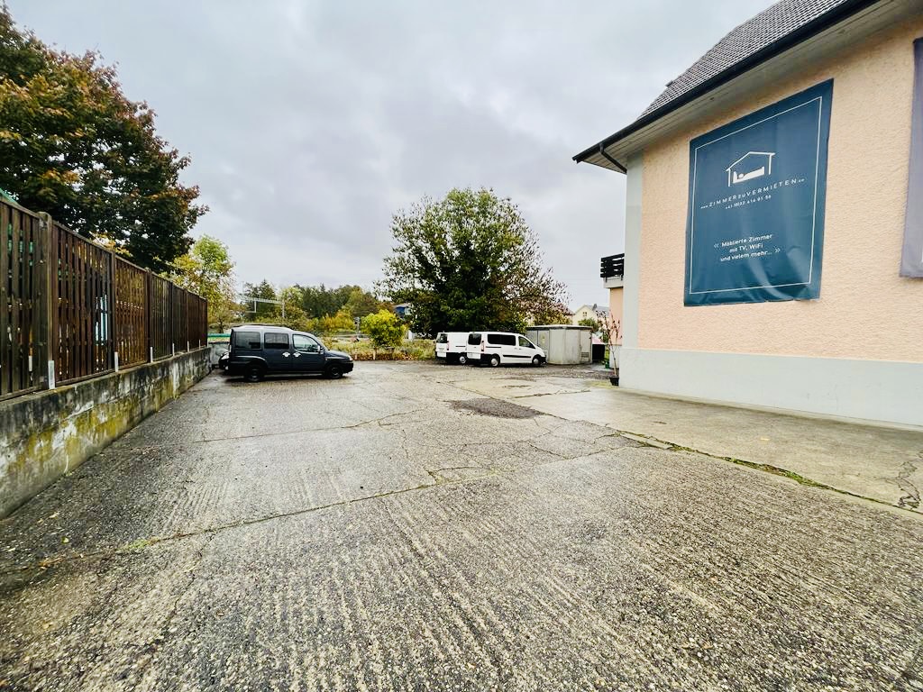 Gratis Gästeparkplätze hinter dem Haus an der Alten Gerlafingenstrasse in Biberist
