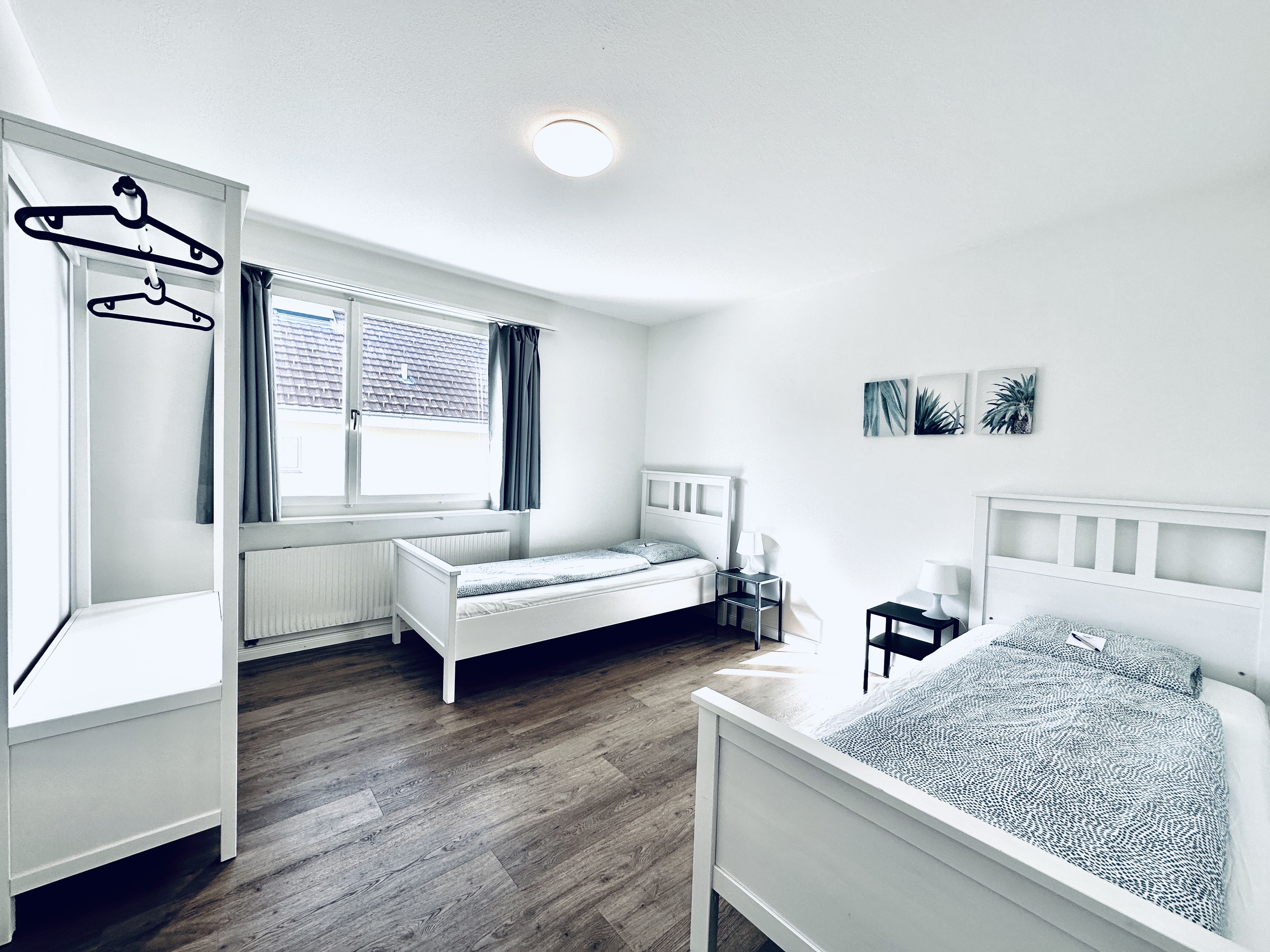 2-Zimmer-Apartment in Deitingen, eigene Küche mit Kochutensilien