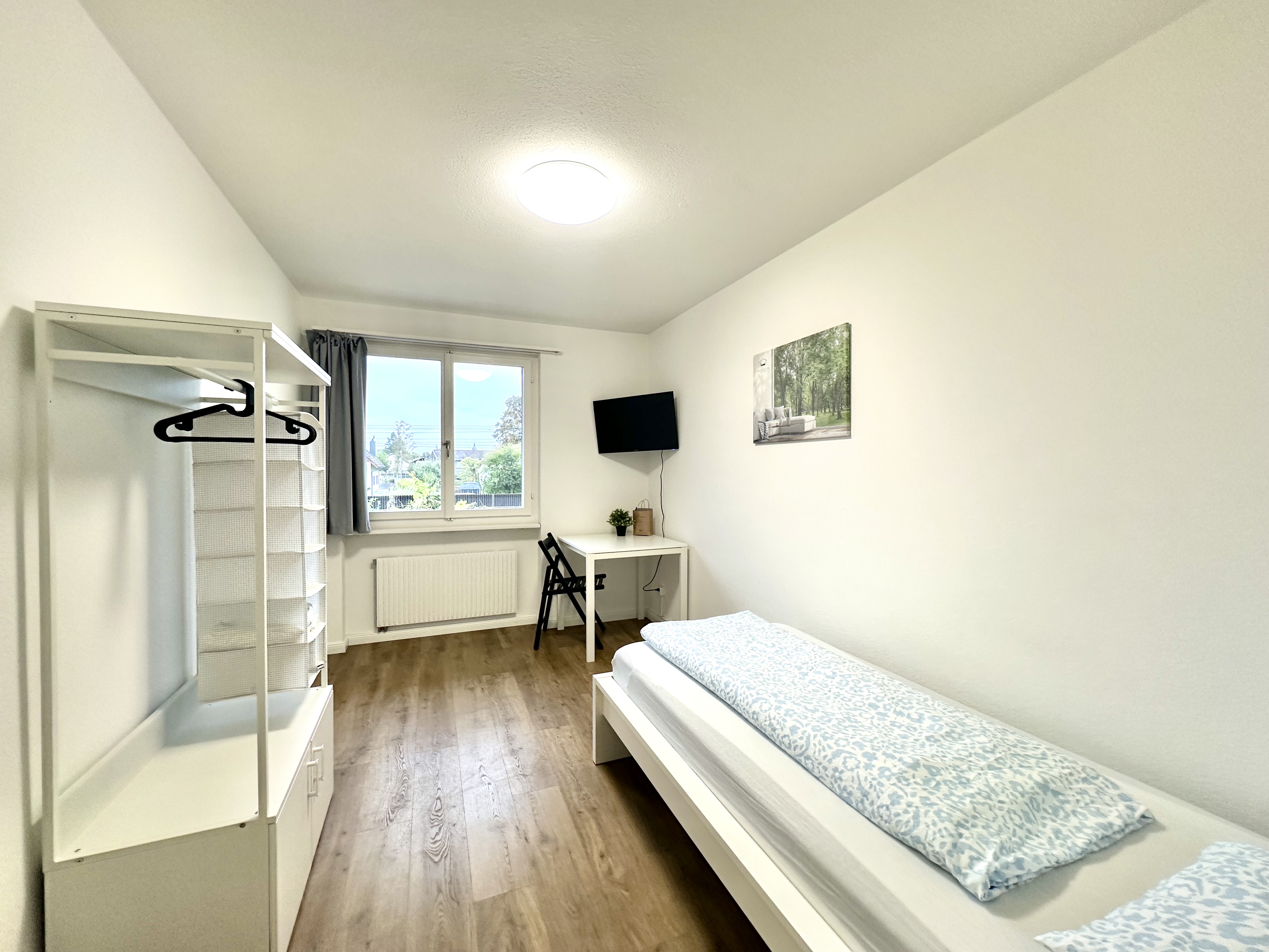 4-Zimmer-Apartment in Deitingen, Wohnraum mit Sofa
