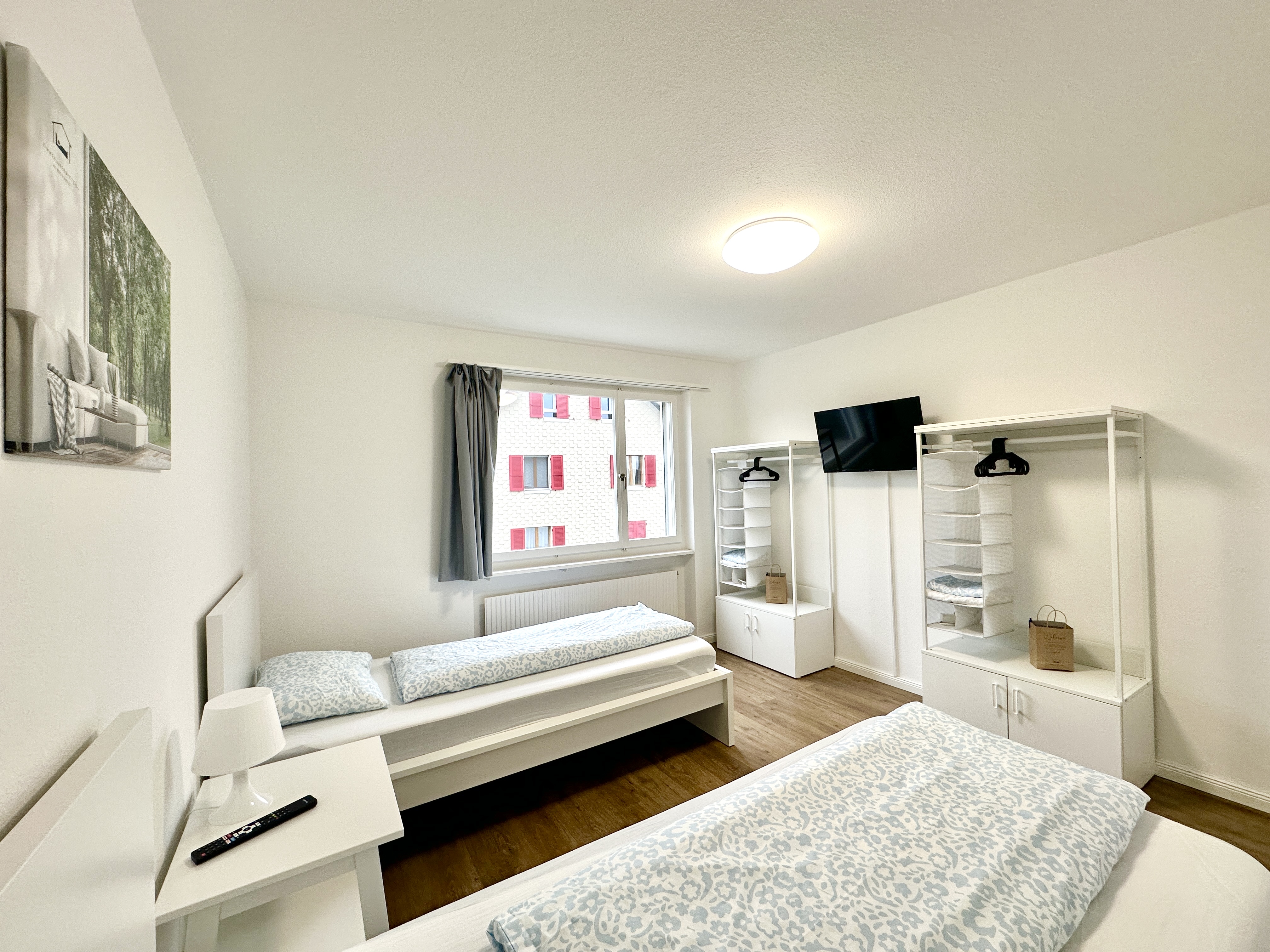 4-Zimmer-Apartment in Deitingen, eigene Küche mit Kochutensilien
